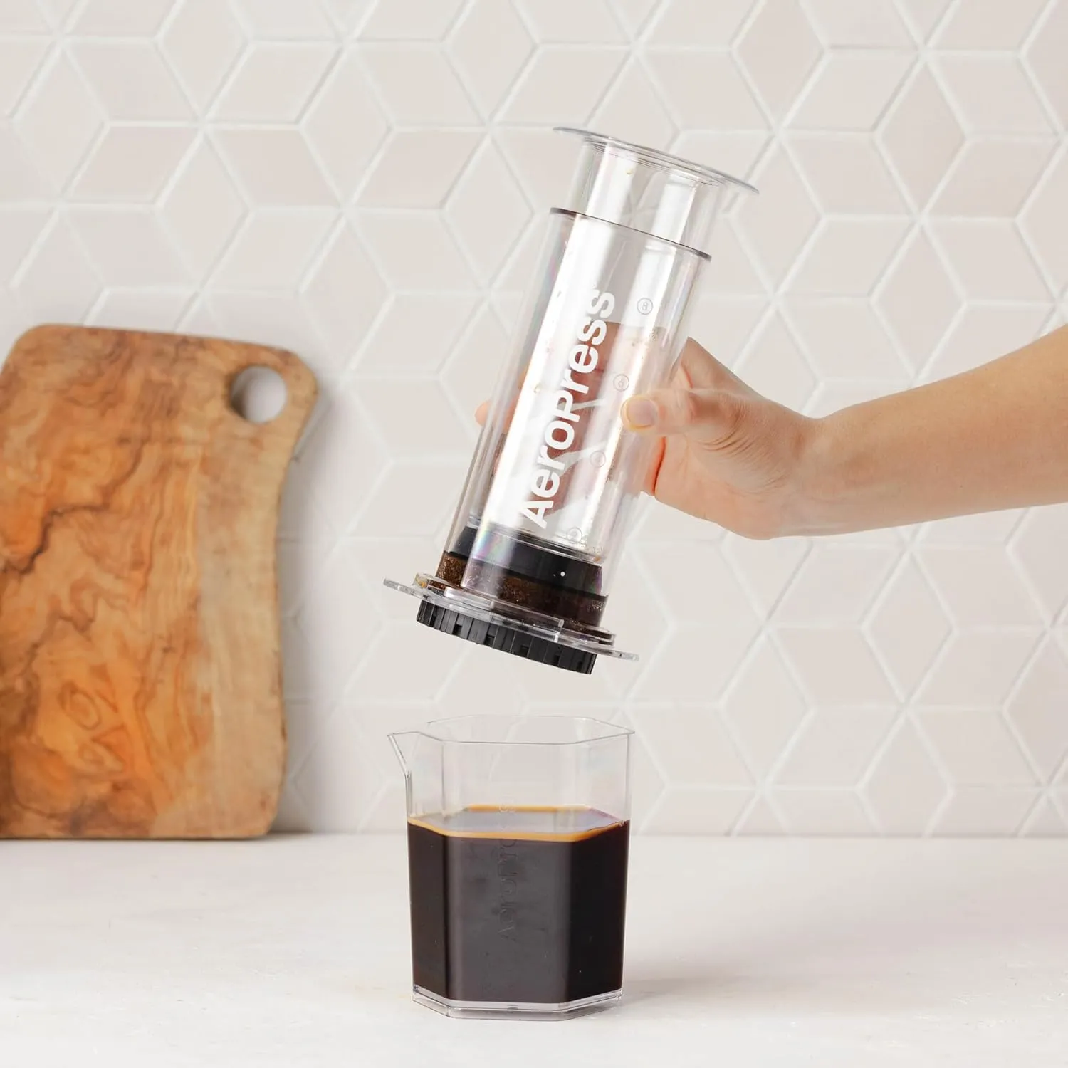 AeroPress Clear XL Coffee Press – 3 in 1 Brew Combines French Press, Pourover, Espresso, Full bodied smooth coffee without grit or bitterness, Portable Coffee Maker for Home, Office, Camping & Travel