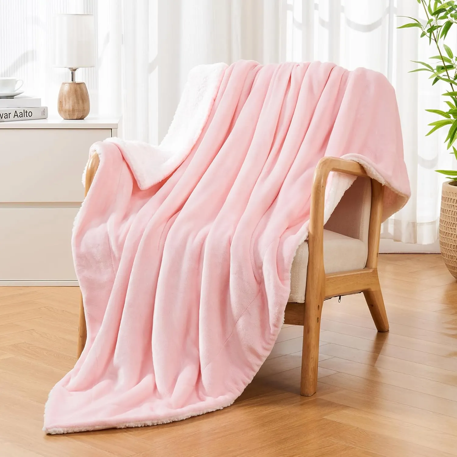 Andency Pink Sherpa Fleece Twin Blanket for Couch - Girls Valentine Gift Soft Warm Thick Blankets Twin Size for Winter, Plush Reversible Throw Blanket for Bed Sofa, 60x80 Inches