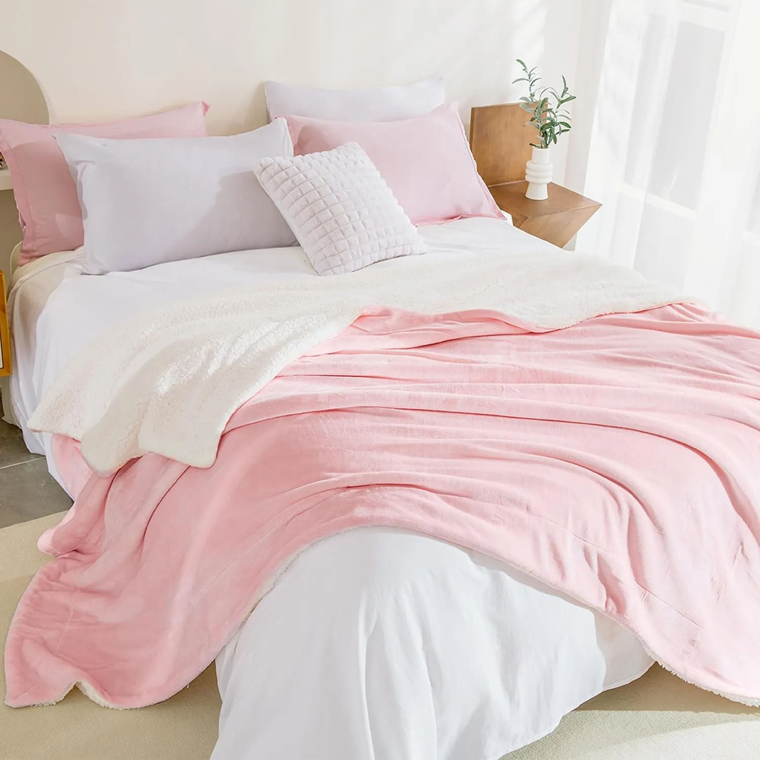 Andency Pink Sherpa Fleece Twin Blanket for Couch - Girls Valentine Gift Soft Warm Thick Blankets Twin Size for Winter, Plush Reversible Throw Blanket for Bed Sofa, 60x80 Inches