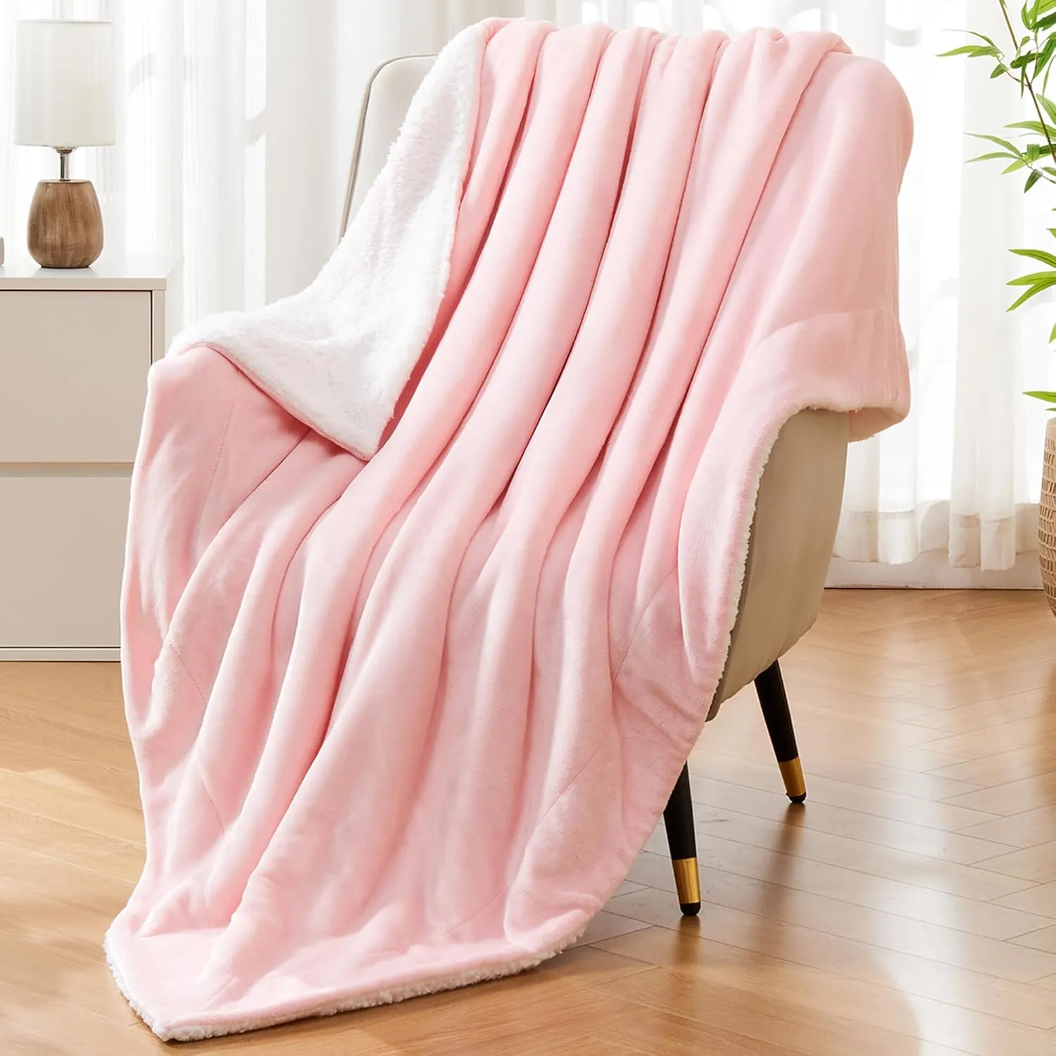 Andency Pink Sherpa Fleece Twin Blanket for Couch - Girls Valentine Gift Soft Warm Thick Blankets Twin Size for Winter, Plush Reversible Throw Blanket for Bed Sofa, 60x80 Inches