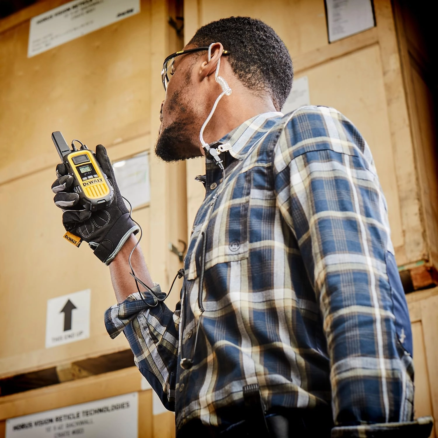 DEWALT DXFRS800 2 Watt Heavy Duty Walkie Talkies with Headsets - Waterproof, Shock Resistant, Long Range & Rechargeable Two-Way Radio with VOX (6 Pack)