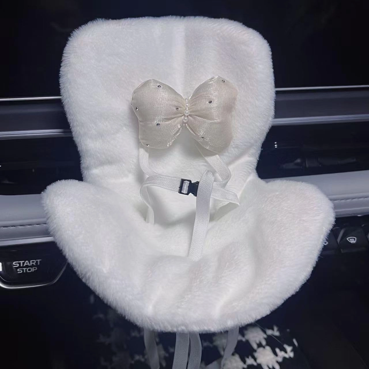 Doll Accessory Doll car seat with Soft Furry Cushion, Suitable for 10-17cm Dolls,for Labubu, can be Clipped onto car Vents, Including seat Legs for Desktop Display (Pink)