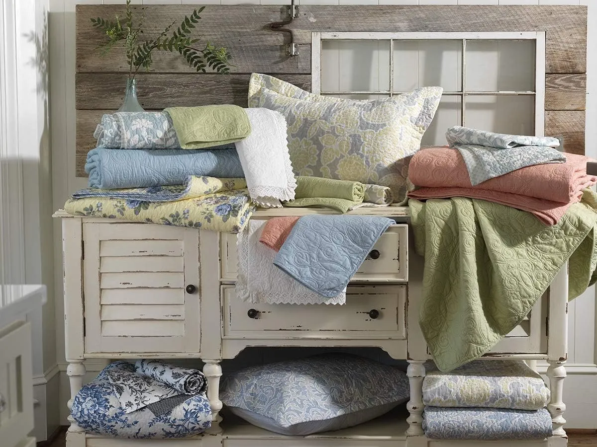 Laura Ashley - King Quilt Set, Reversible Cotton Bedding with Matching Shams, Lightweight Home Decor for All Seasons (Breezy Floral Pink/Green, King)