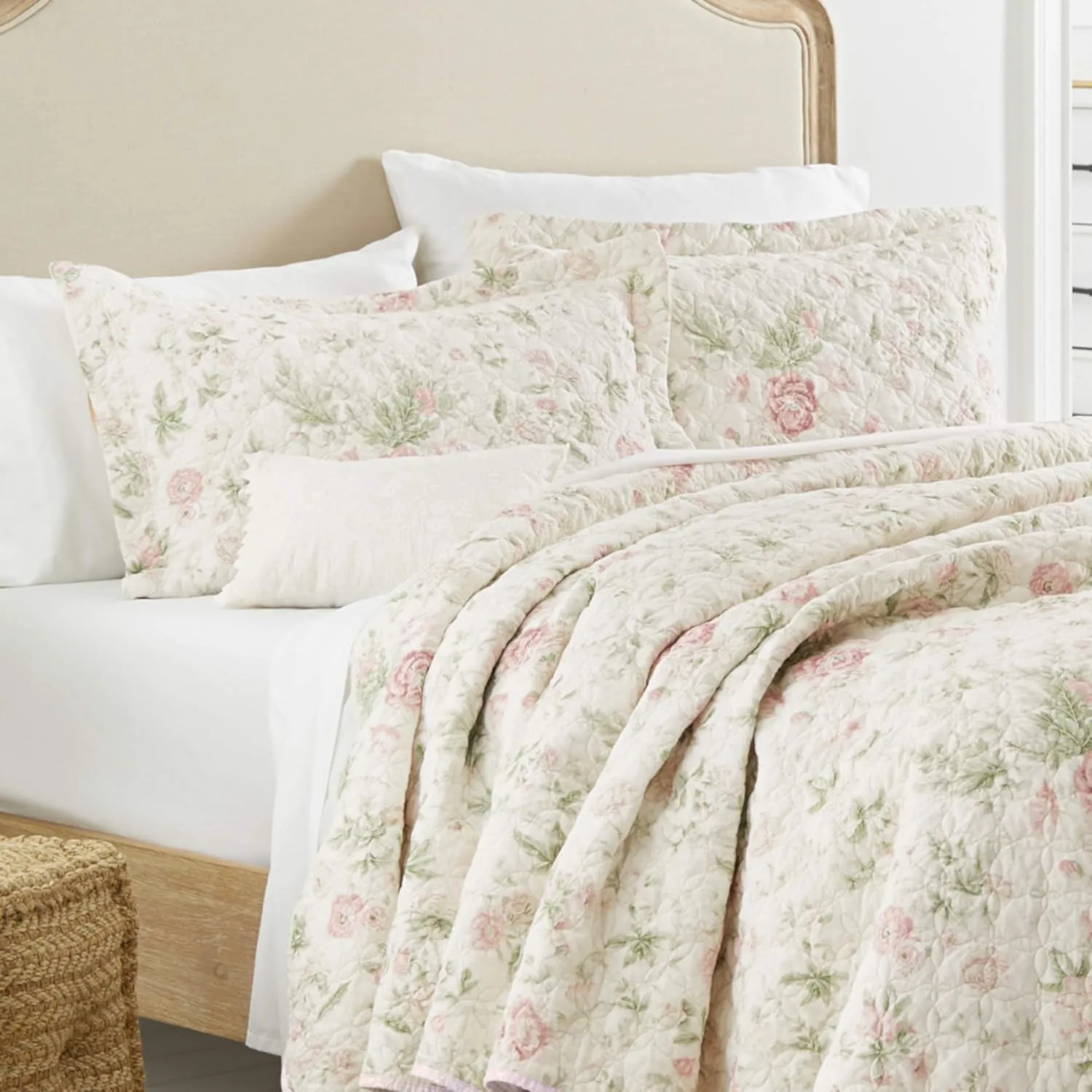 Laura Ashley - King Quilt Set, Reversible Cotton Bedding with Matching Shams, Lightweight Home Decor for All Seasons (Breezy Floral Pink/Green, King)