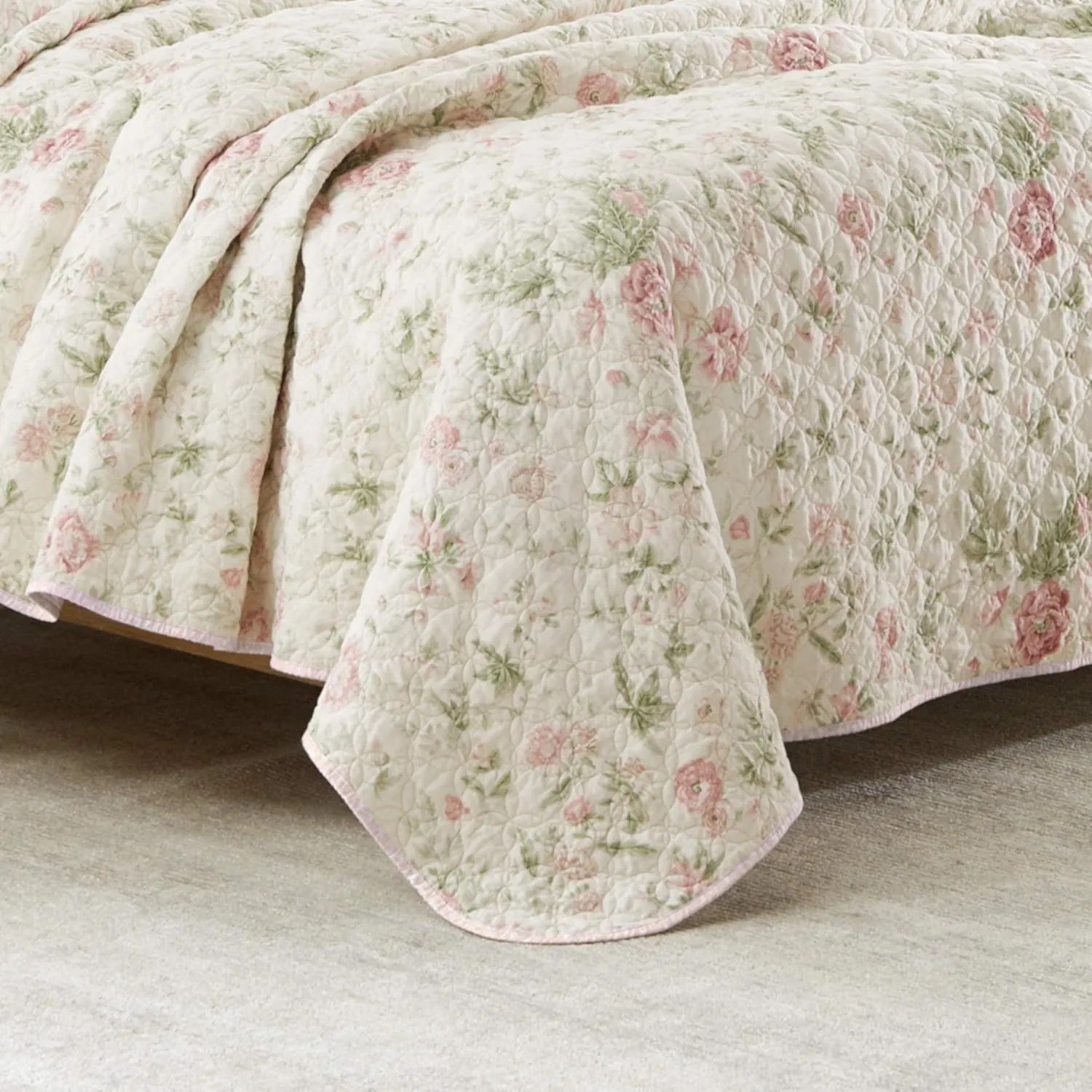 Laura Ashley - King Quilt Set, Reversible Cotton Bedding with Matching Shams, Lightweight Home Decor for All Seasons (Breezy Floral Pink/Green, King)