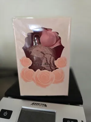 Sexy rose pink perfume