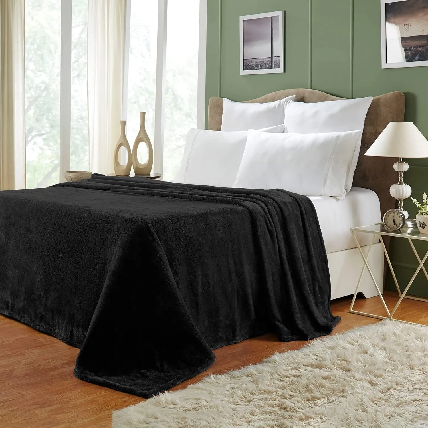 Superior Classic Solid Fleece Blanket, Thick, Cozy, Warm Blankets, Velvety Soft Plush Bedding and Sofa Throw, Cute Bedroom Decor, Fuzzy Cover, Medium Weight Comfort Essentials, Twin, Black