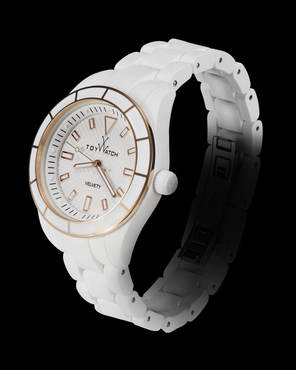 VELVETY ENAMEL WHITE