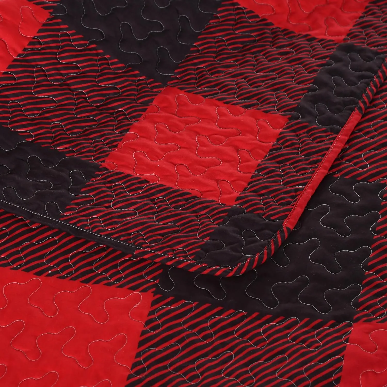 Virah Bella 2 Piece Twin Cabin Quilt Bedding Set - Farm Life - Red & Black Plaid - Rustic Country Reversible Patchwork Comforter Set with Decorative Pillow Shams